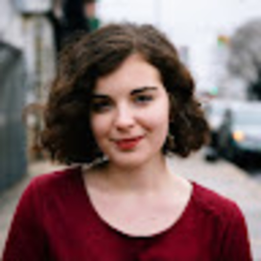Meet your Posher, Caitlin